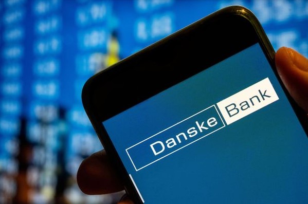 Danske Bankilla ongelmia: tunnistussovellus ei toiminut moneen tuntiin