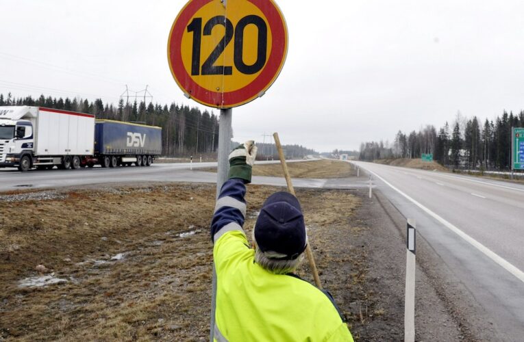 Maanteillä siirrytään porrastetusti kesänopeuksiin tästä päivästä alkaen