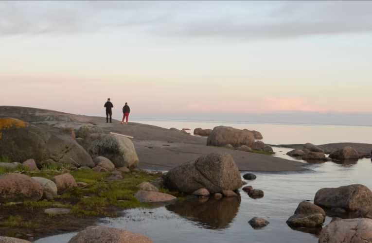 Vuoden kotimaan matkakohteeksi valittiin saari, jossa haluttiin ihmisten jättävän puhelimet taskuun